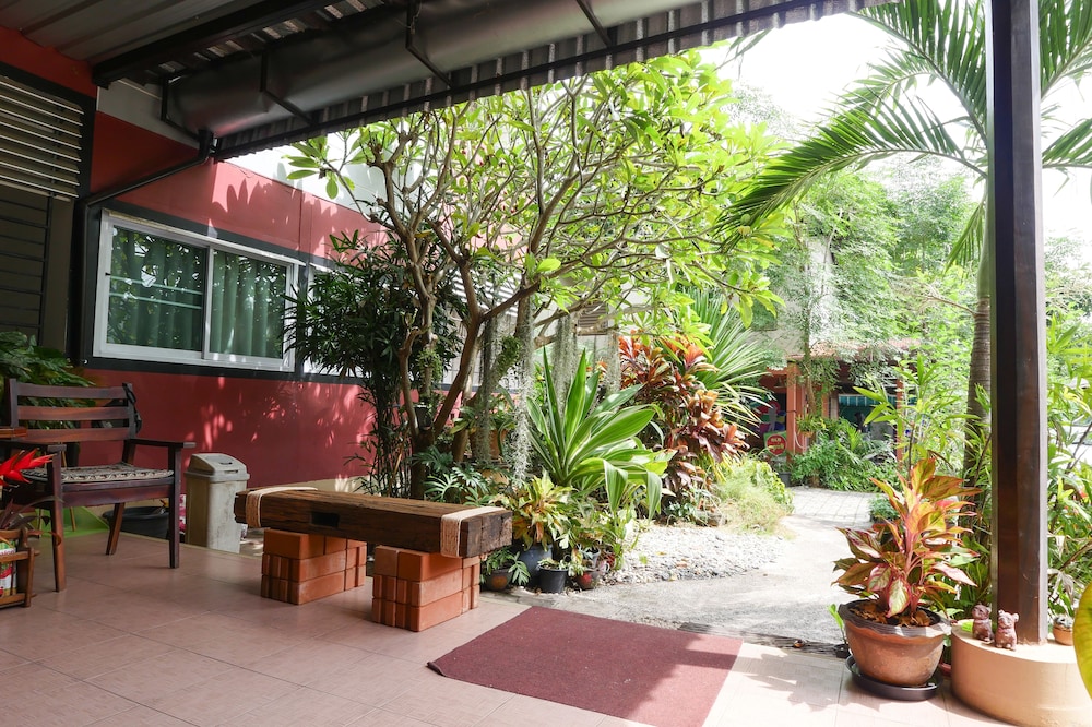 Pakdee House 5/32