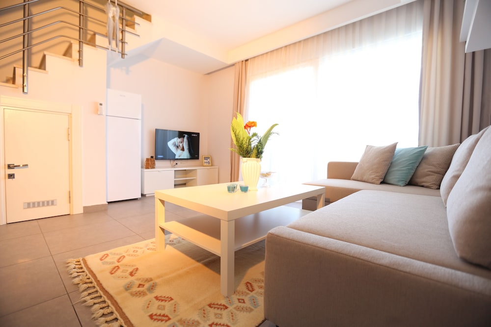 Truemar Hotels & Suites 32/50