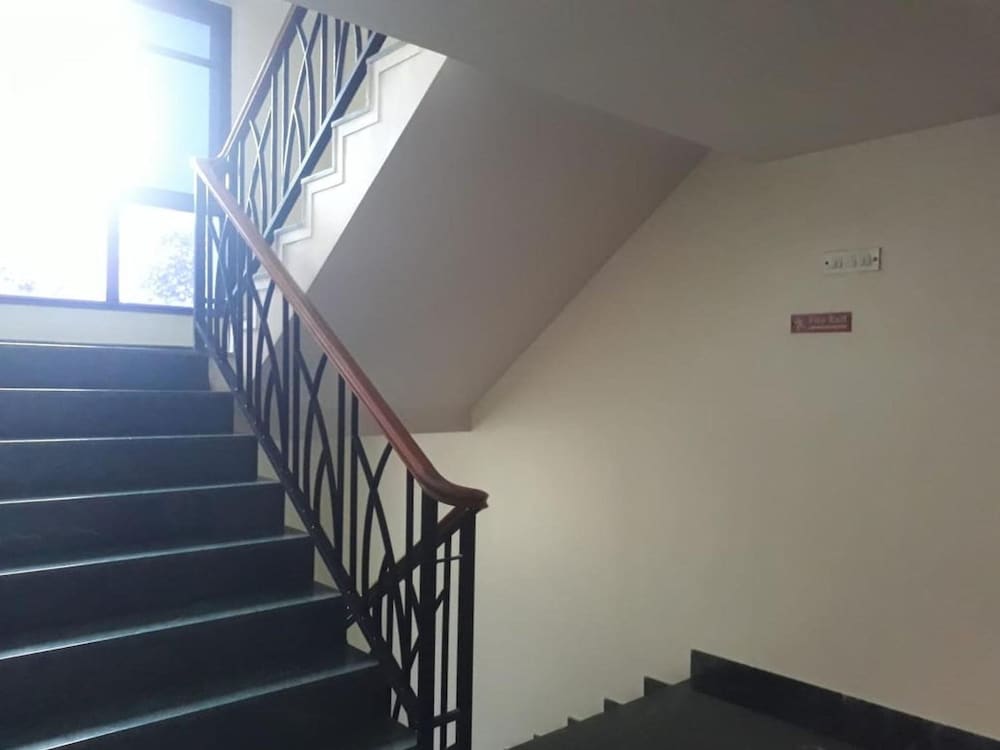 Hotel Samrat 29/40