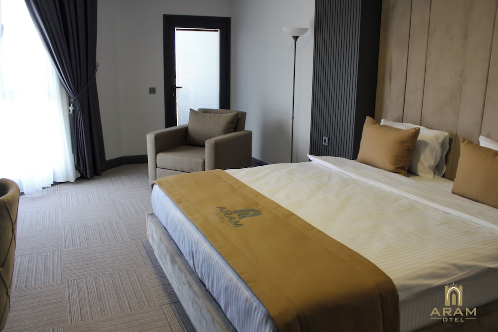 Aram Otel 10/25