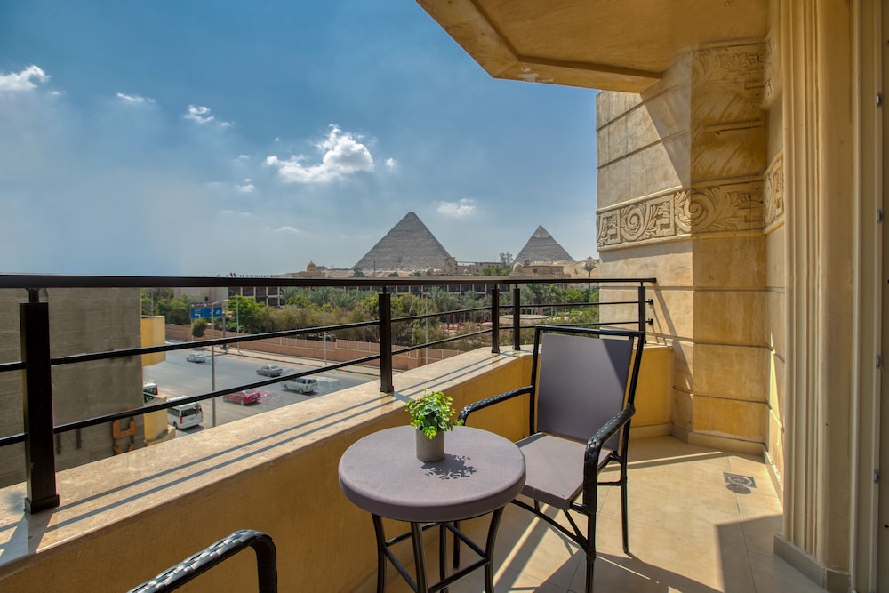 NOZOL PYRAMIDS HOTEL 50/59