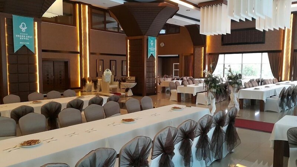Grand Cali Hotel 28/50