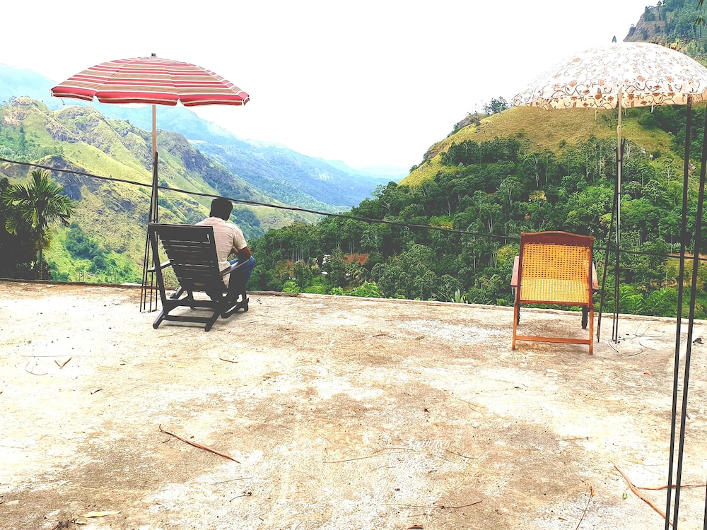 Adannz View 20/24