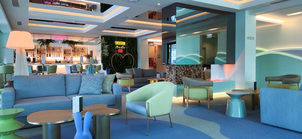 Aquashow Park Hotel 66/81