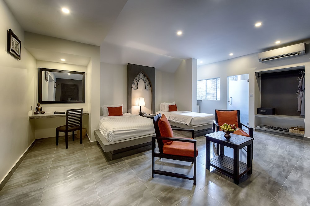 CENTRAL SUITE RESIDENCE 67/76