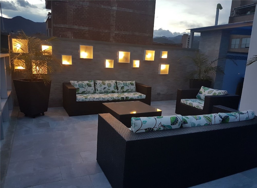 Hotel Laureles Plaza 45/63