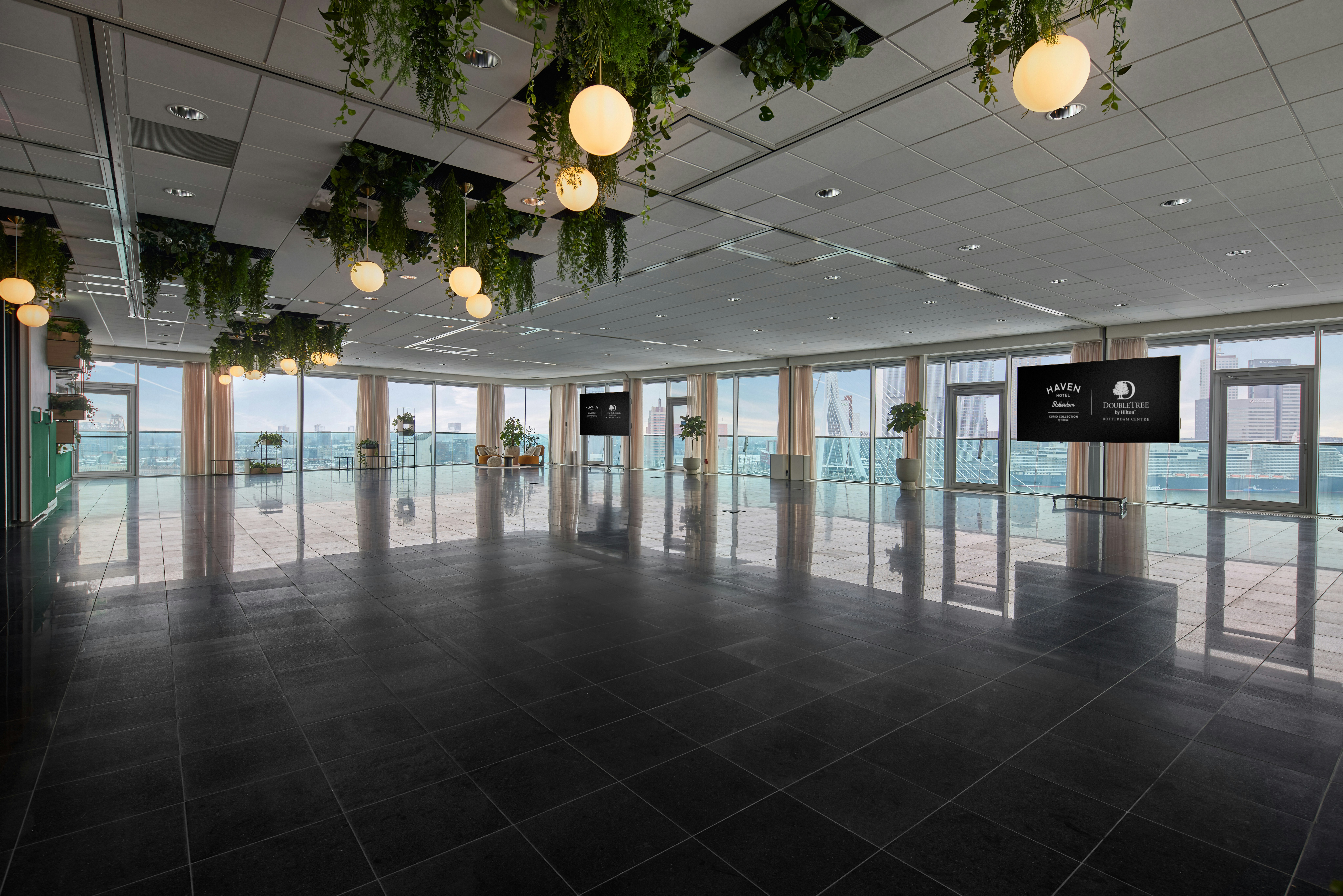 DoubleTree by Hilton Rotterdam Centre 39/43