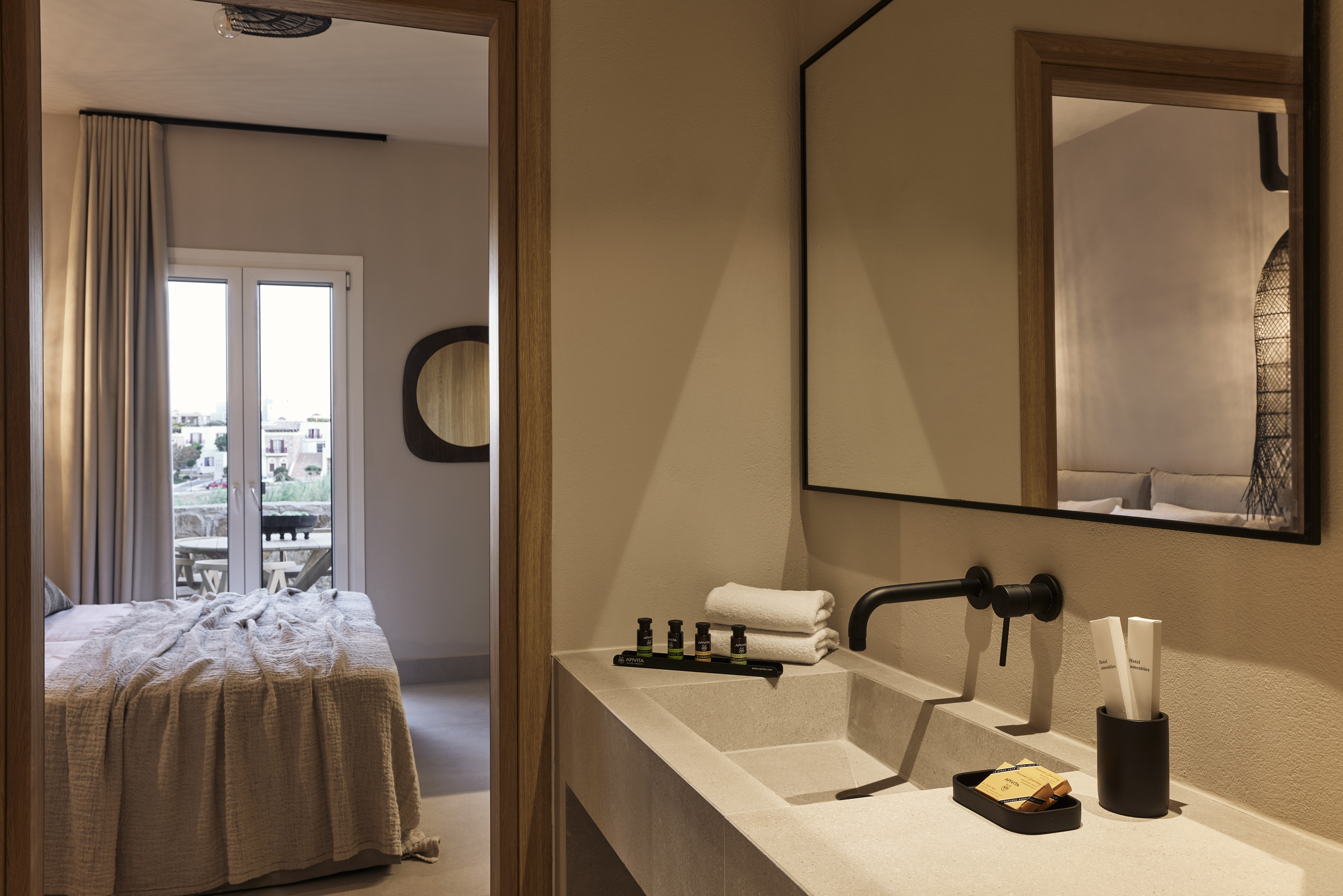 2 BEDROOMS, ELEGANT, VILLA, INDOOR JETTED TUB
