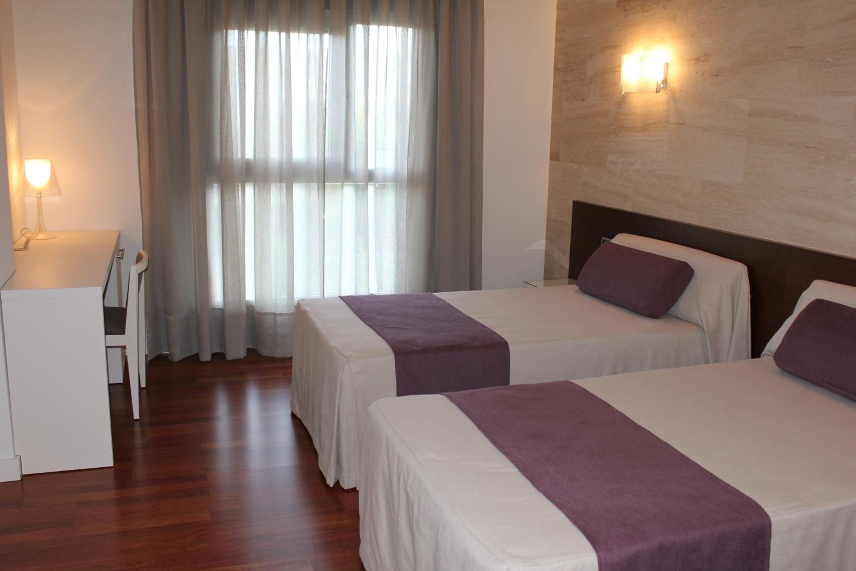 Escuderos Hotel Cruz 15/58