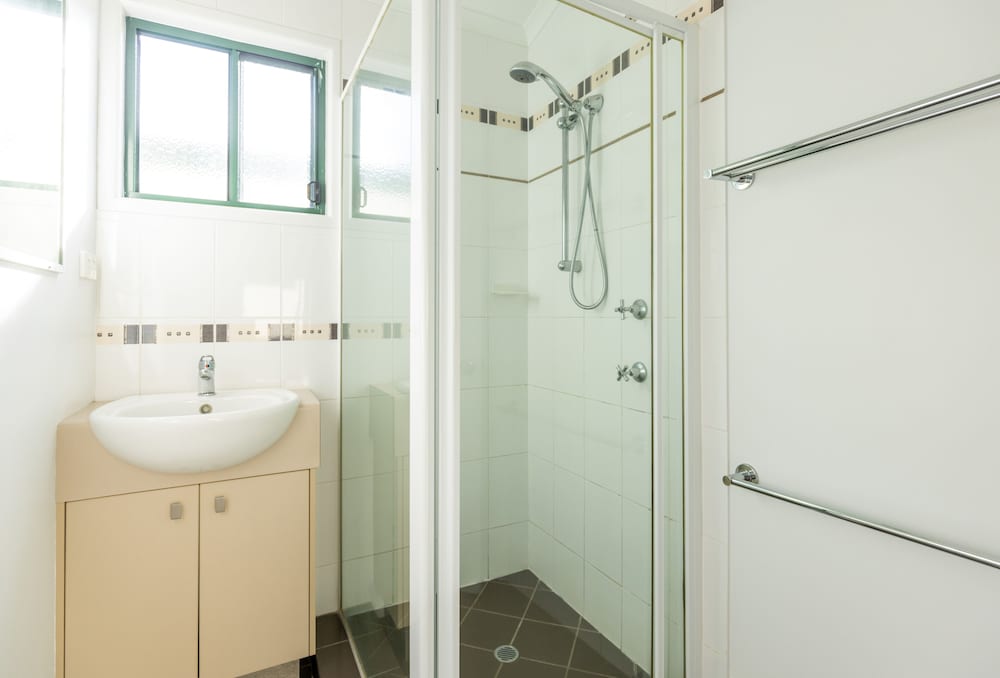 NRMA Bowen Beachfront Holiday Park 25/28