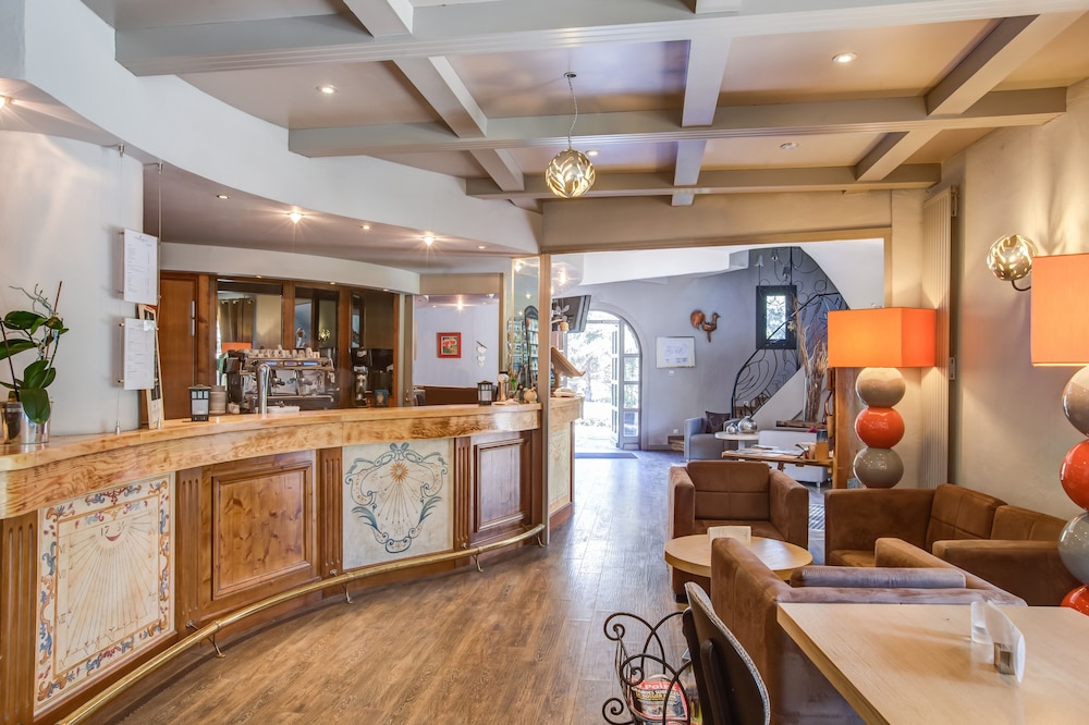 Les Bartavelles Hotel Restaurant 6/50