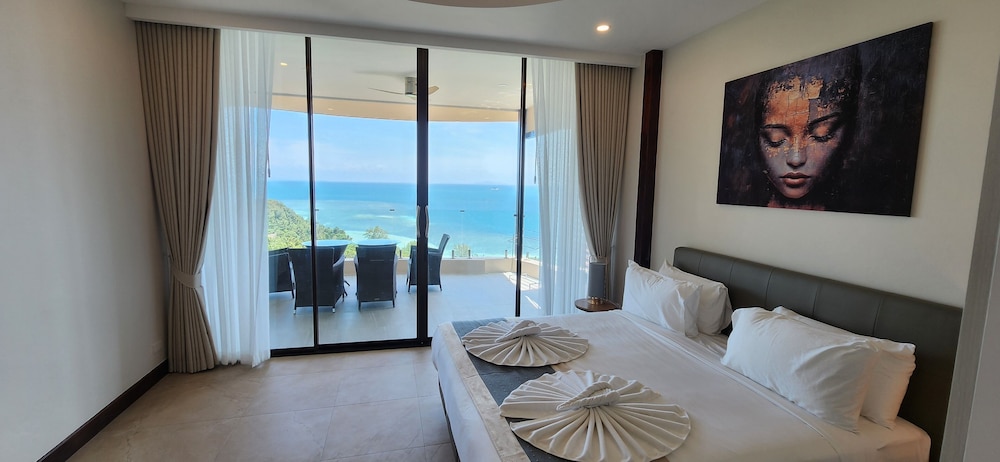 3 BEDROOMS, PENTHOUSE
