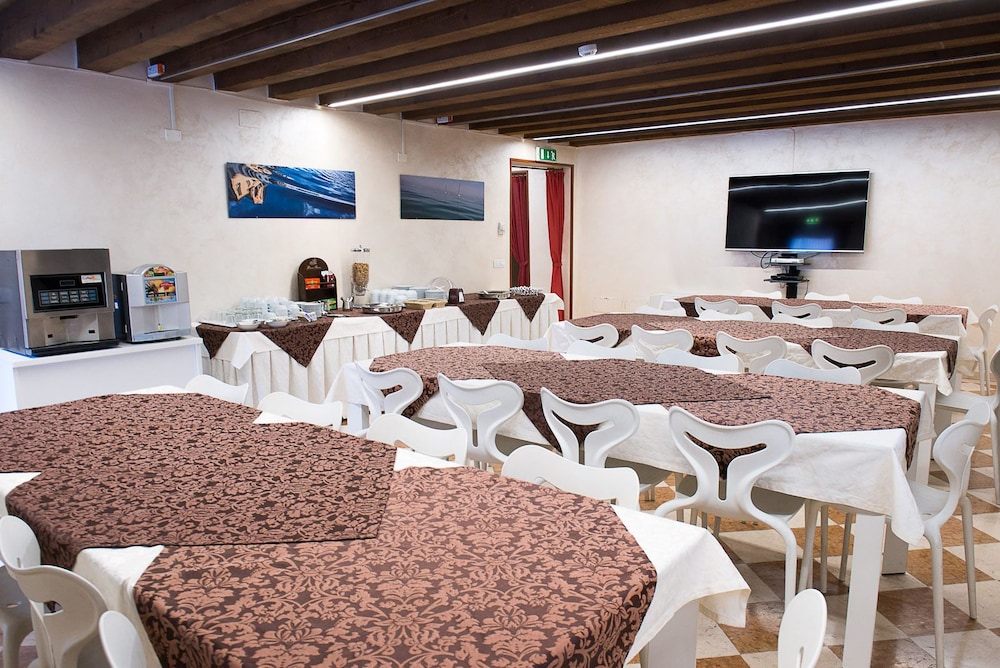 Domus Clugiae 32/41