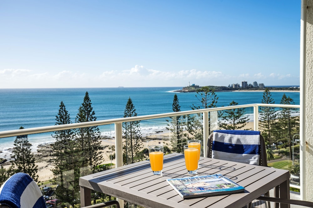 PACIFIC BEACH RESORT 50/77