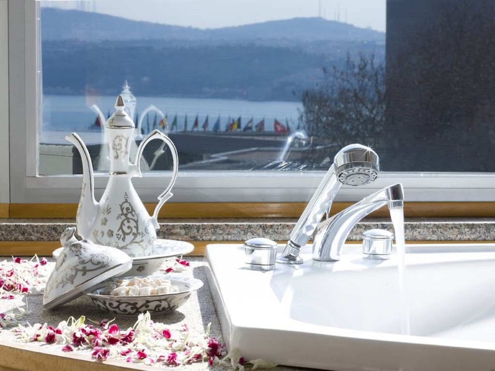 Taxim Suites Residences Istanbul 33/69