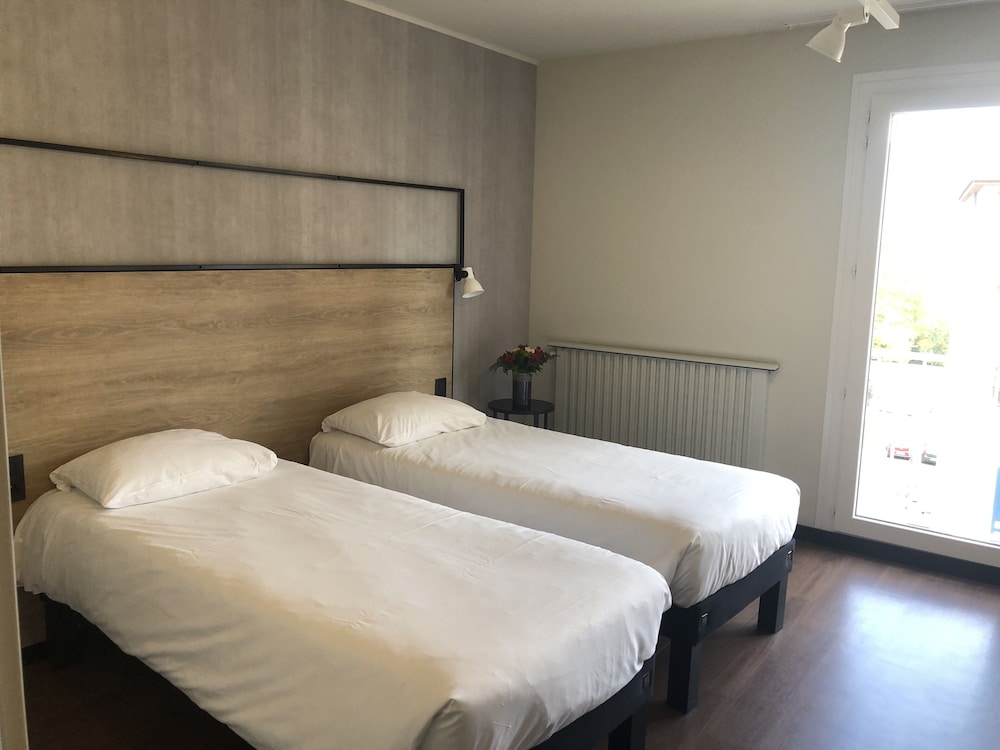 Ibis Millau 14/55