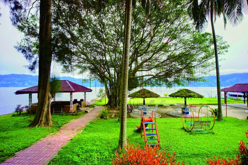 Pandu Lakeside Hotel Tuktuk 33/51