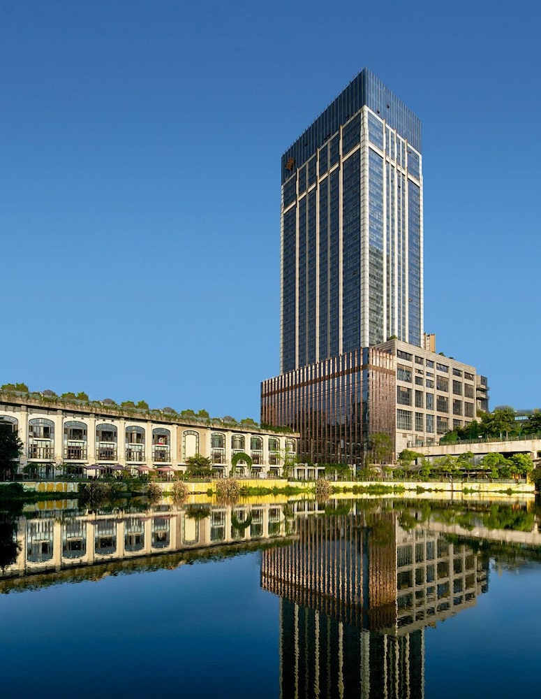 Yinxin Century Hotel 2/25