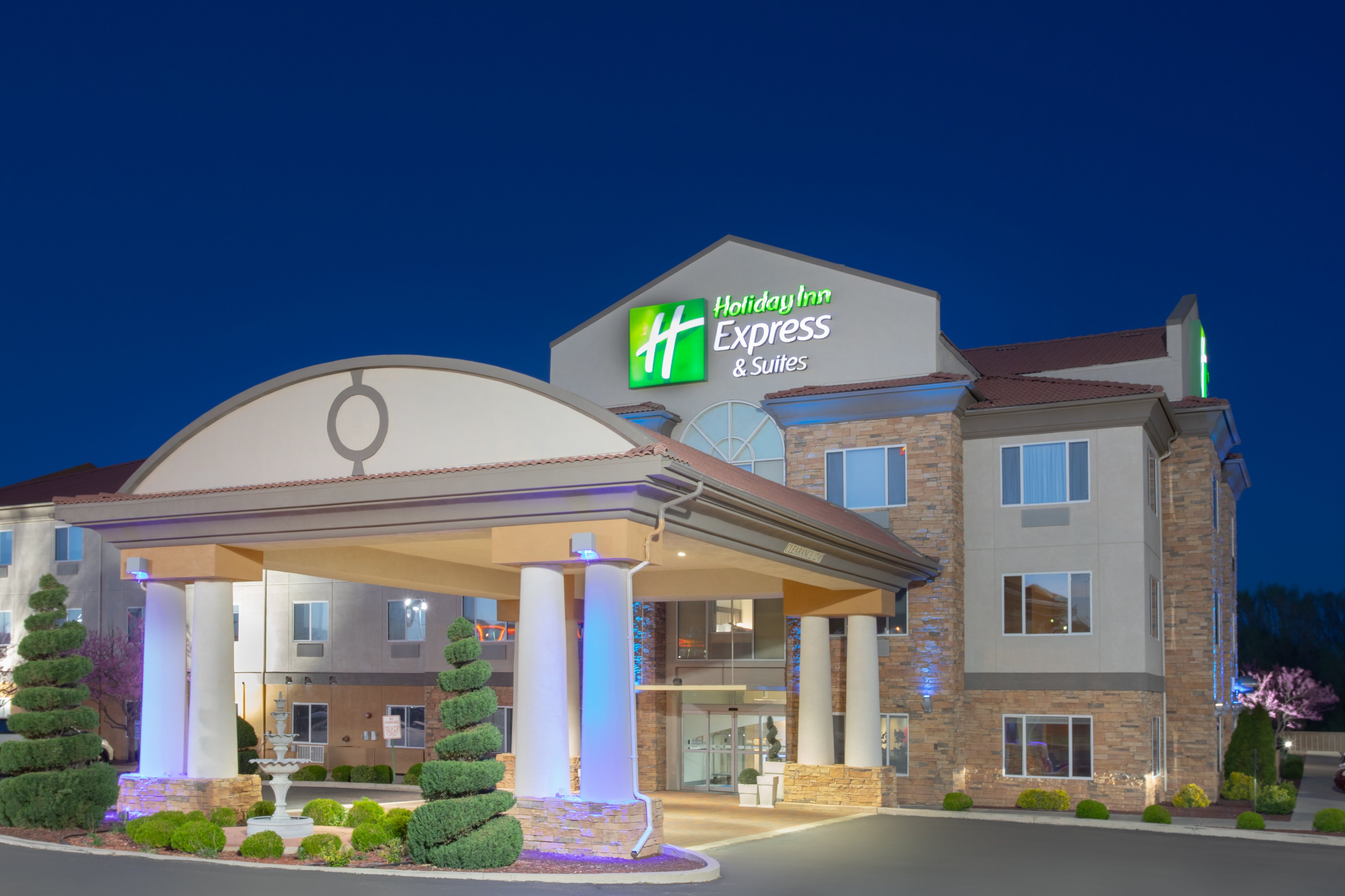 Holiday Inn Express Hotel Suites Tucumcari 2/38