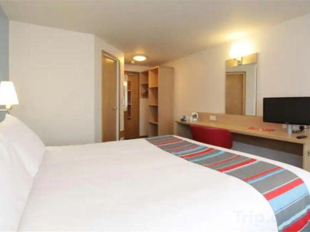 Travelodge Scarborough St Nicholas 3/12