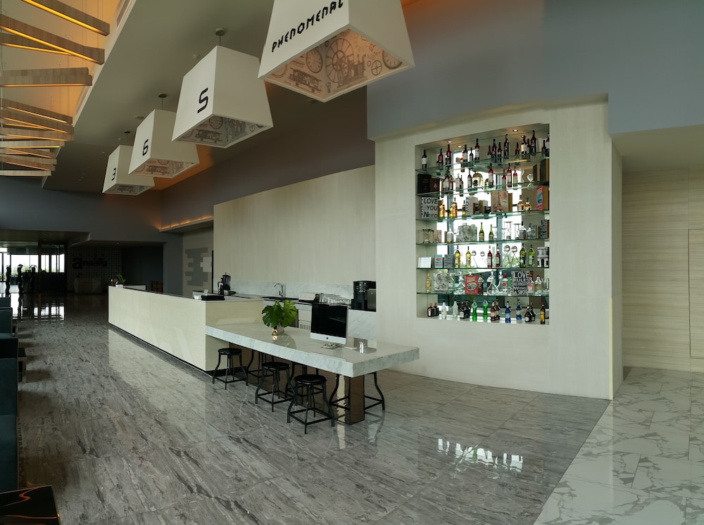Tsix5 Hotel 34/50