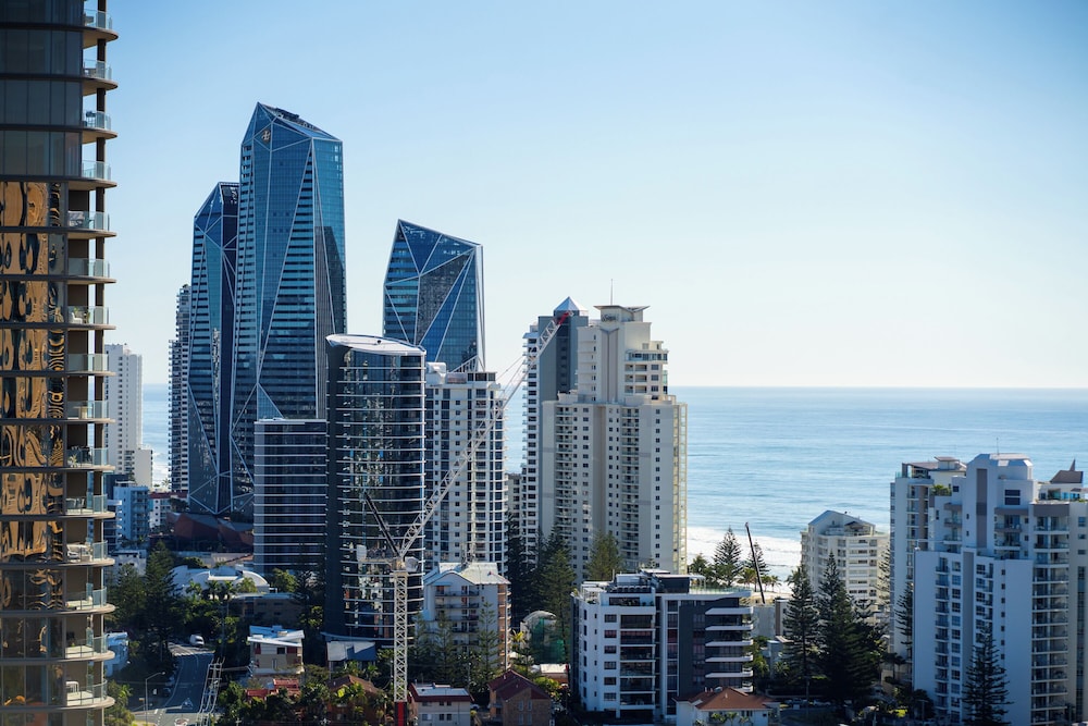 Encore Broadbeach 46/50