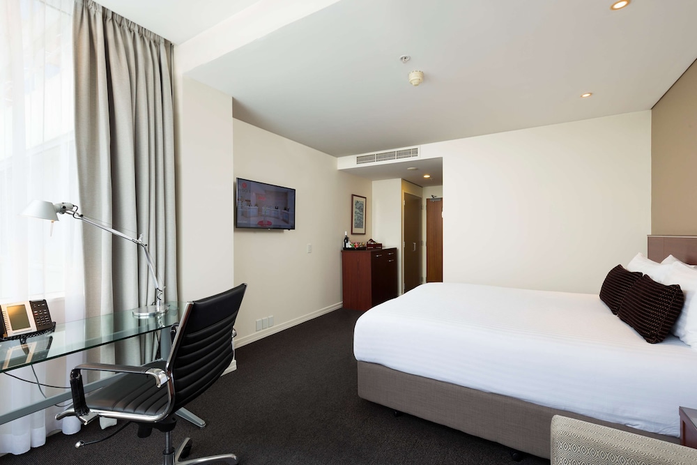 Rydges Auckland 28/82