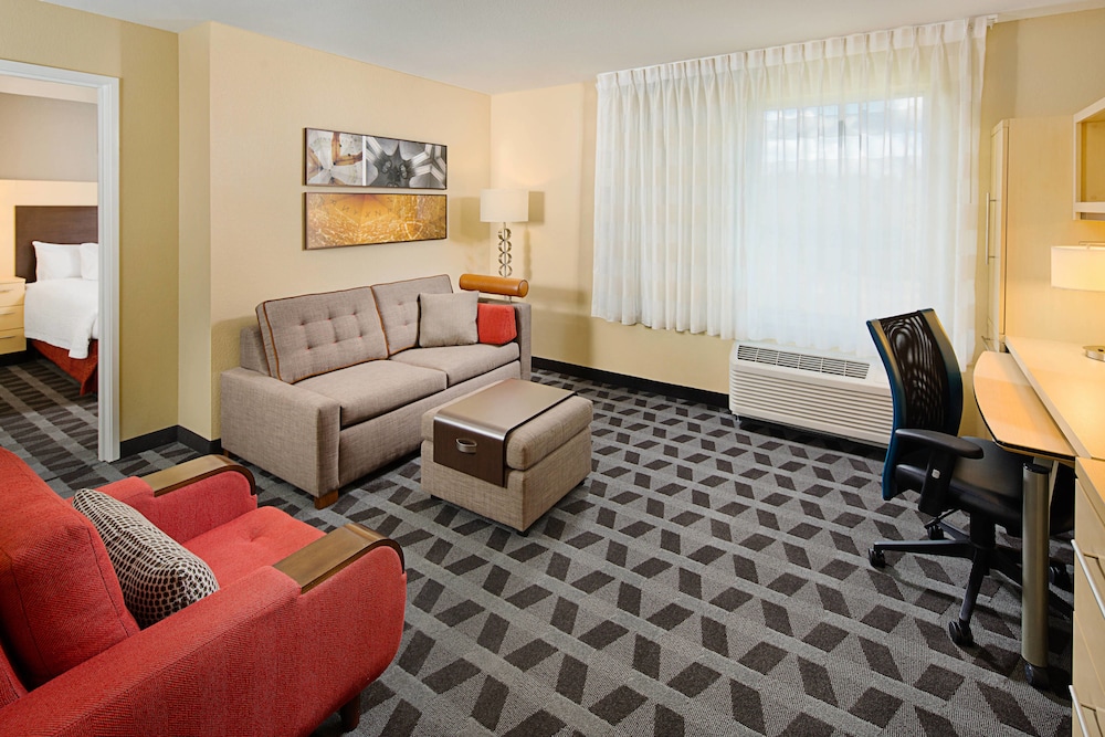 TownePlace Suites by Marriott Fayetteville North/Springdale 17/25