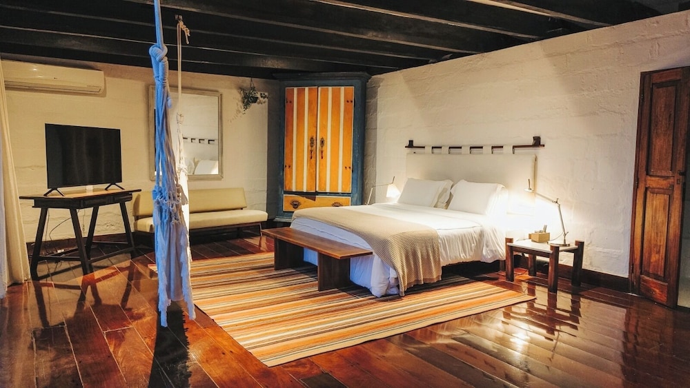 LOFT
