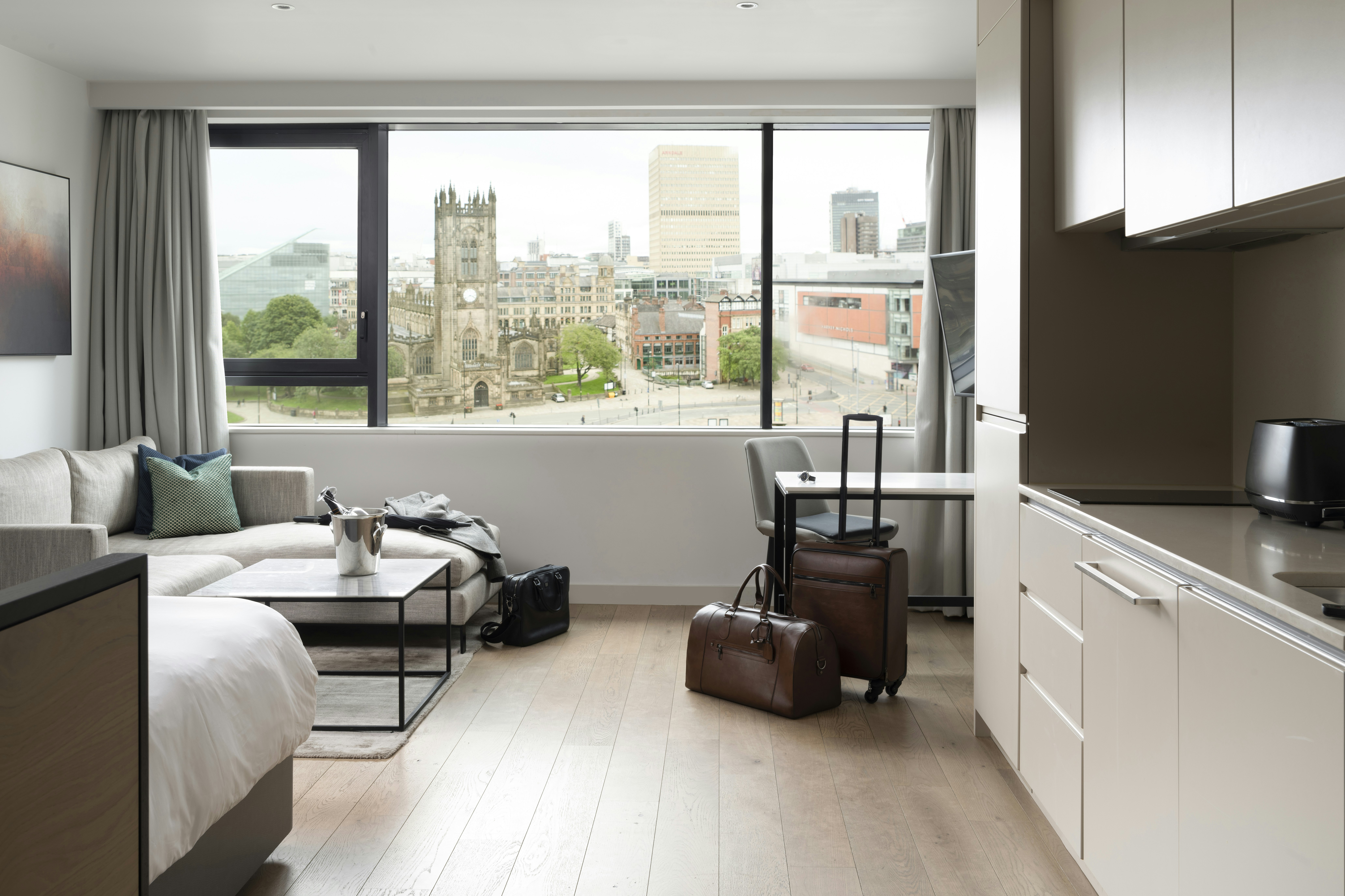 CitySuites Aparthotel 53/81