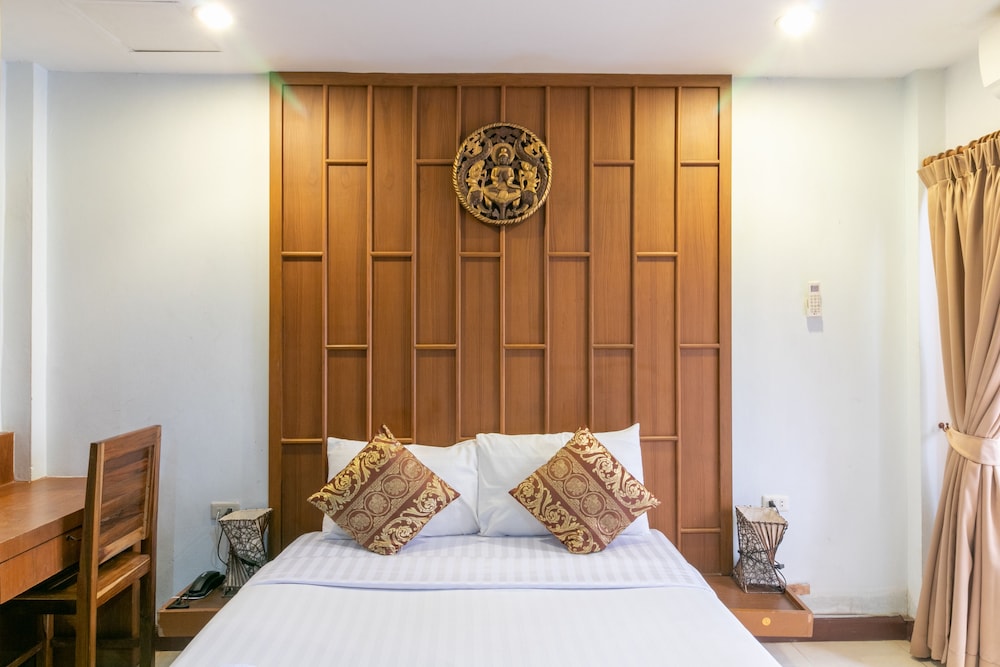 Lotus Hotel Patong 14/59