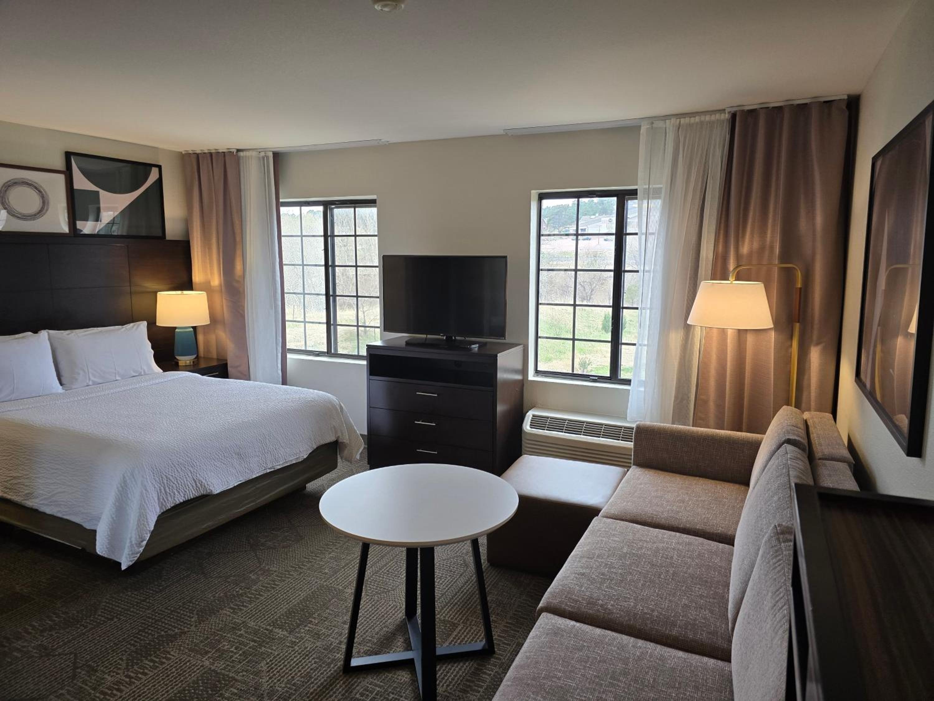 Studio, Suite, King Bed