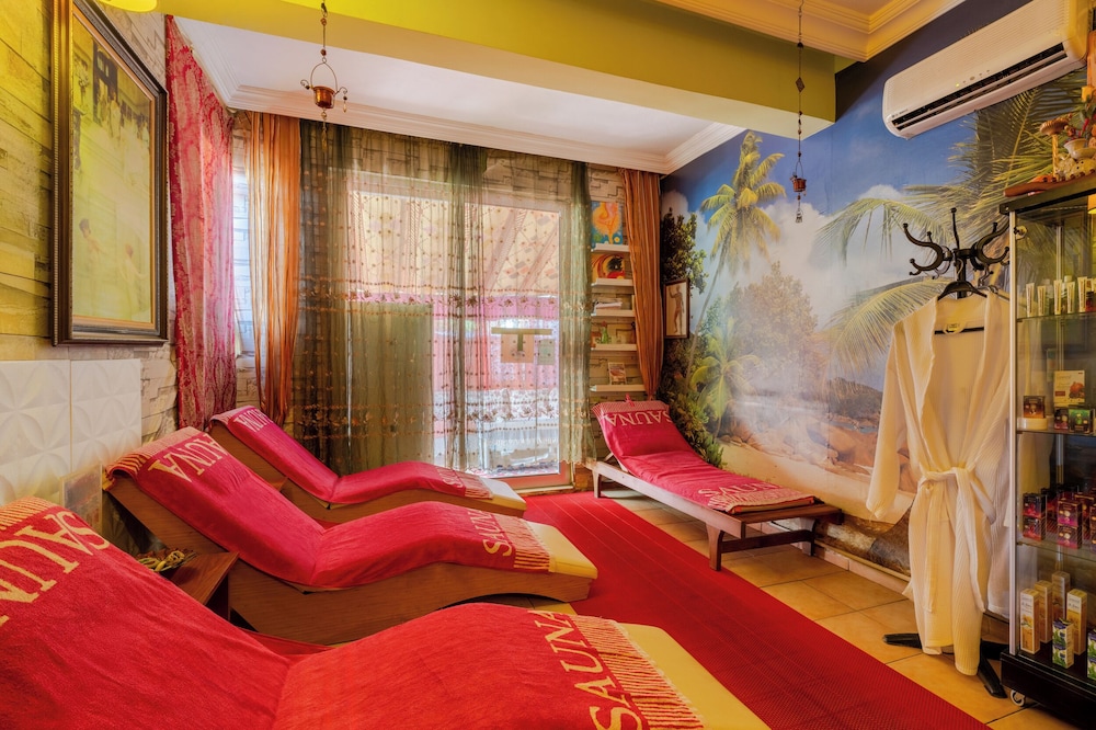 Ozlem Garden Hotel 43/62