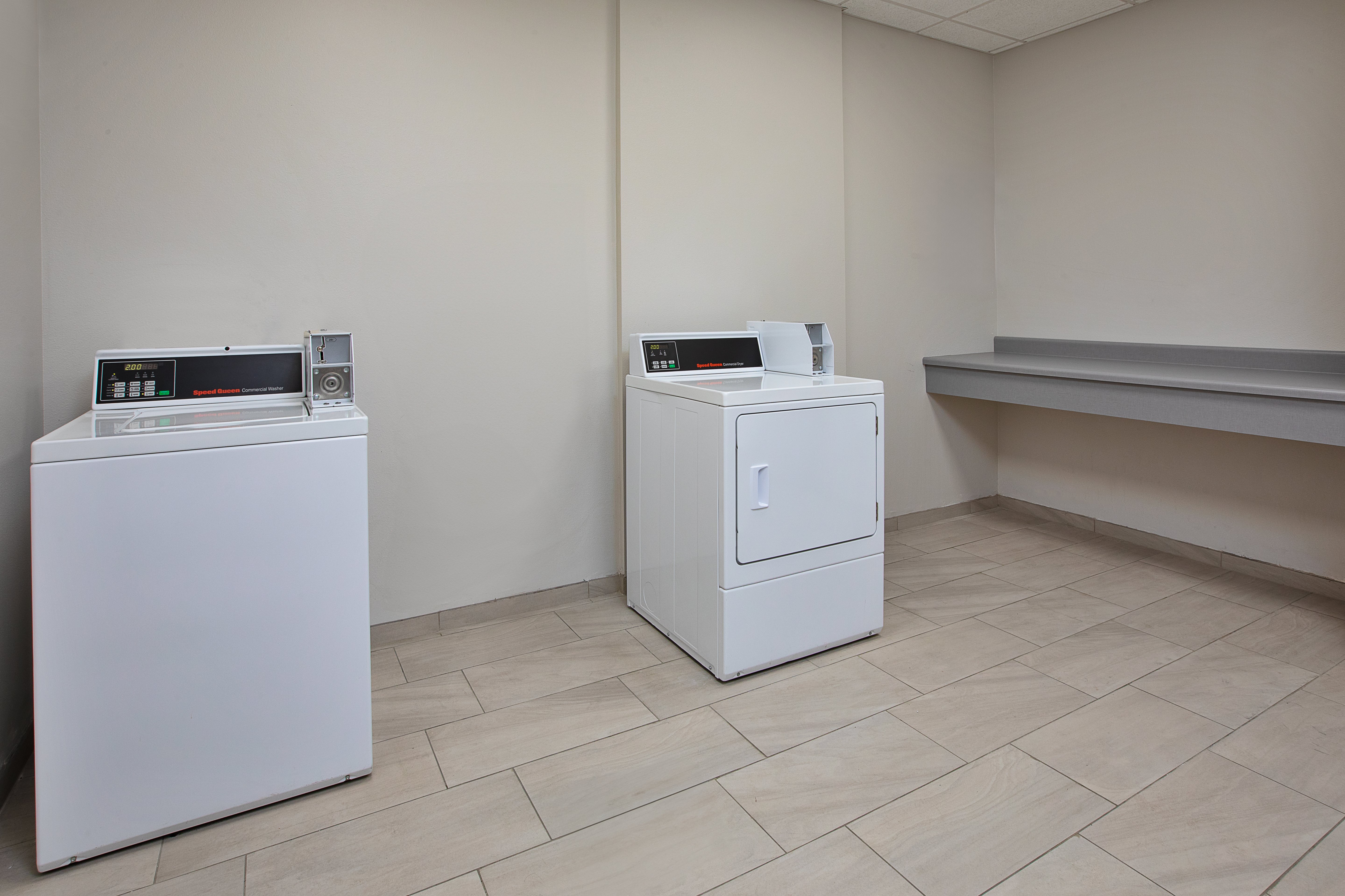Holiday Inn Express And Suites Sioux Falls Sw 6/61