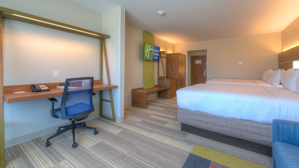 Holiday Inn Express Suites Tulsa Midtown 12/68