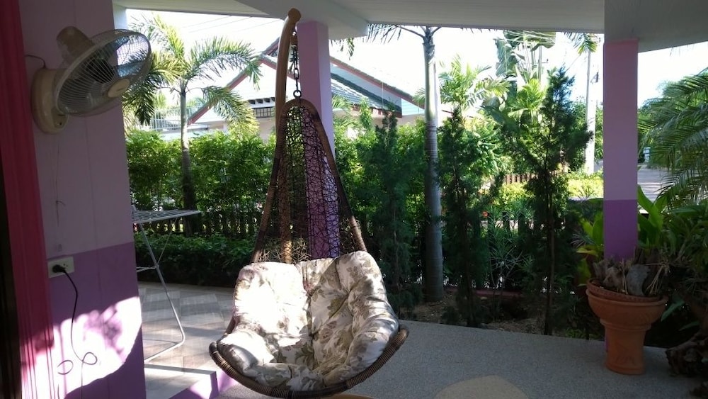 Baan Dusit 10/23