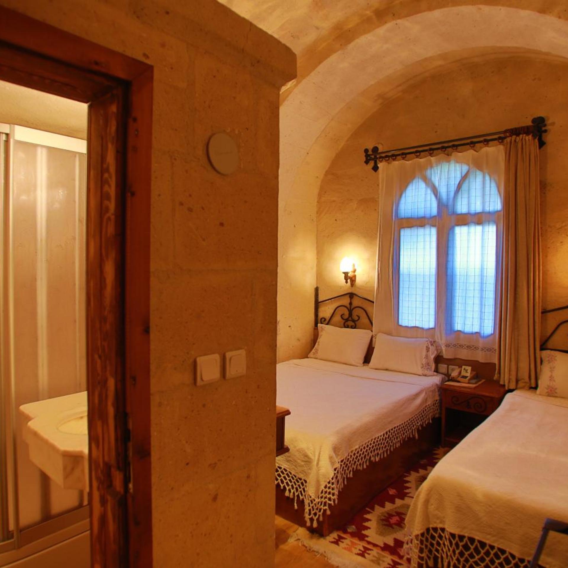 Standard, Double or Twin Bed