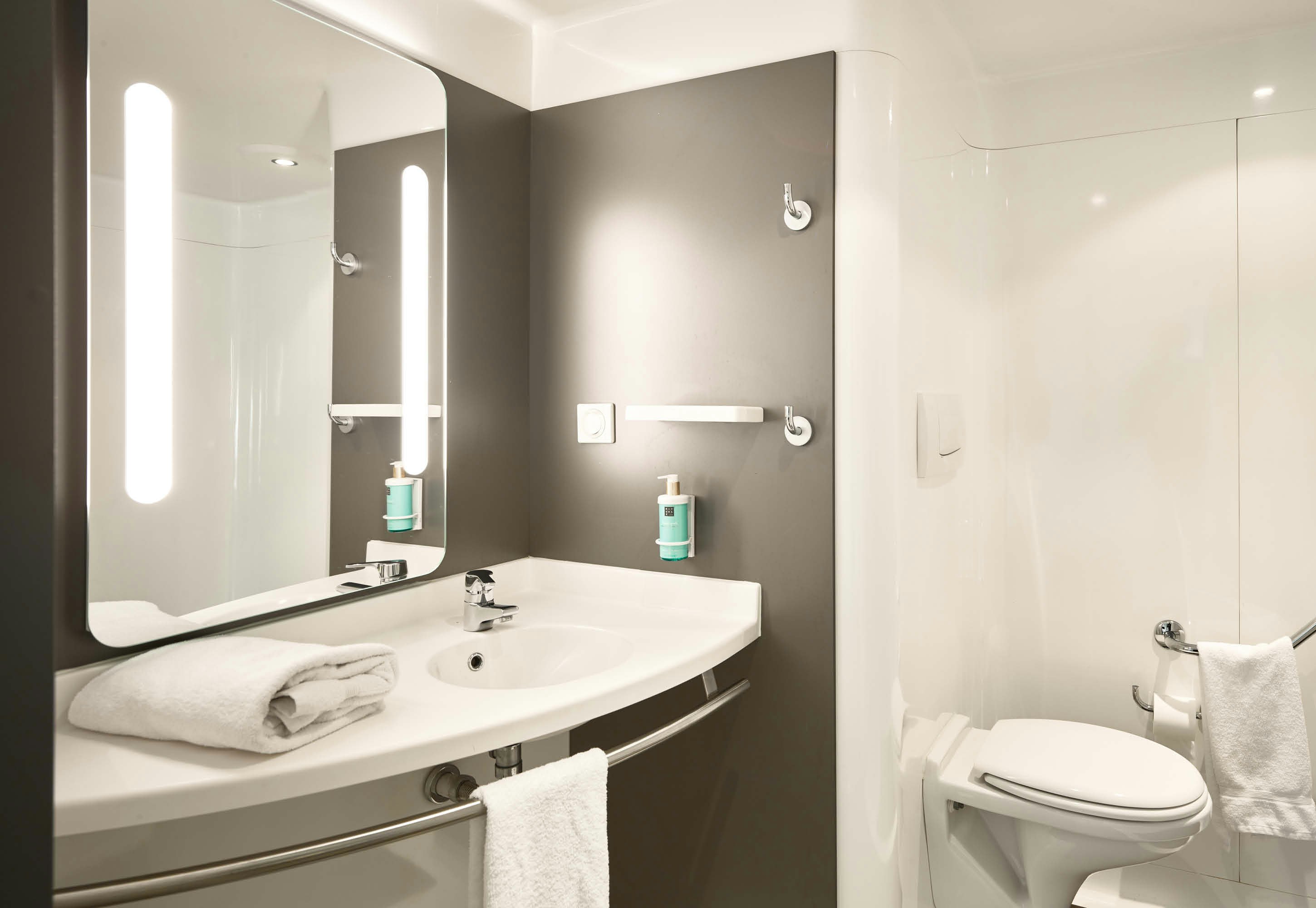 B&B HOTEL Paris Grand Roissy CDG Aeroport 21/22