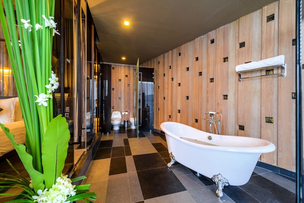 Impiana Private Villas Kata Noi 77/79