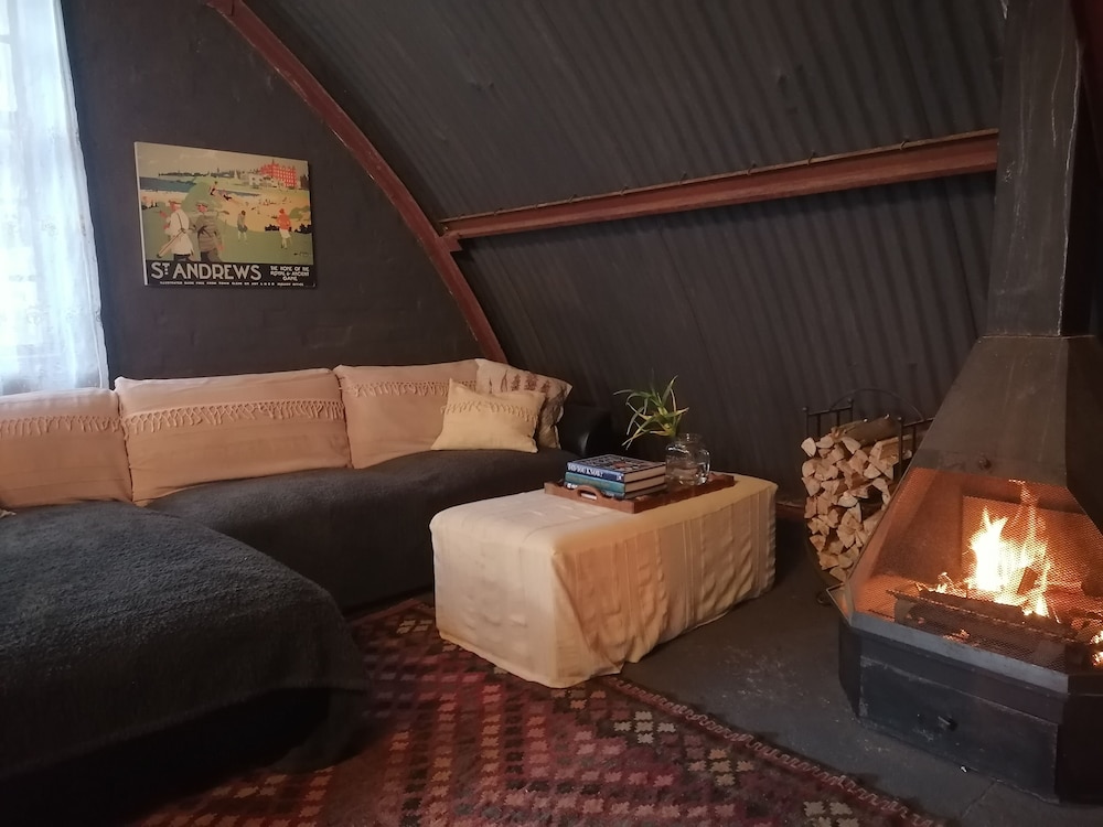 Hawklee Country House 30/50