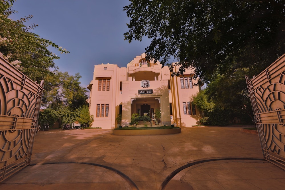 Visalam Hotel 30/33