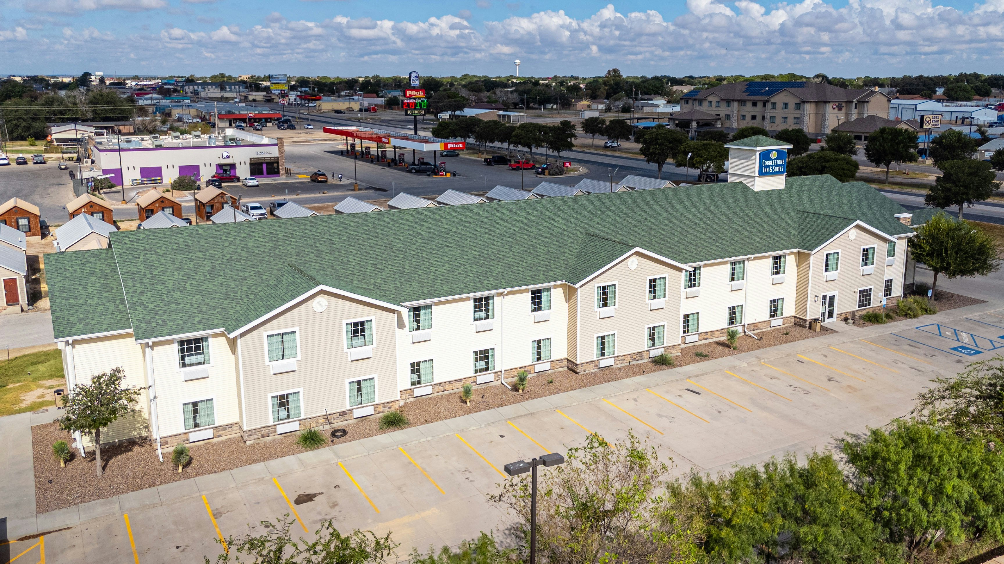 Cobblestone Inn Amp Suites Big Lake Tx 10/80