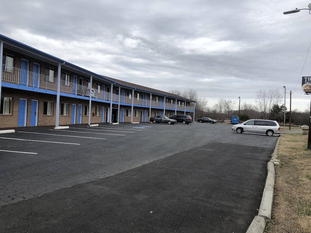 Americas Best Value Inn Jonesville 2/20