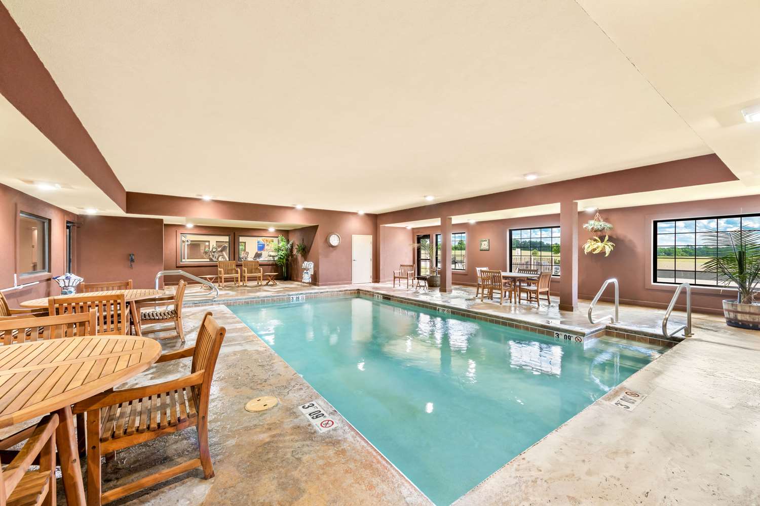Comfort Inn & Suites Chillicothe 7/27