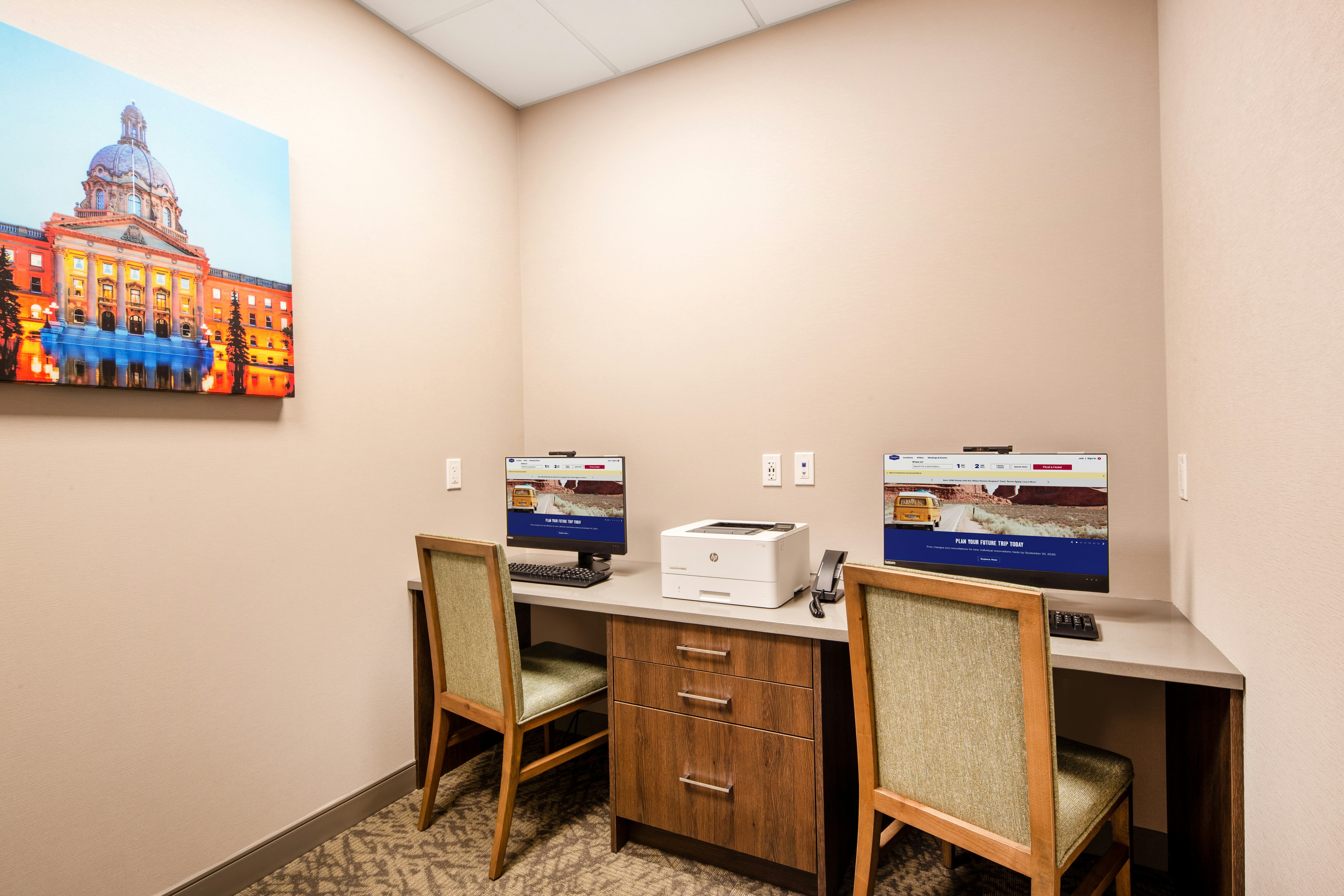 Hampton Inn and Suites Edmonton St. Albert, AB 17/24