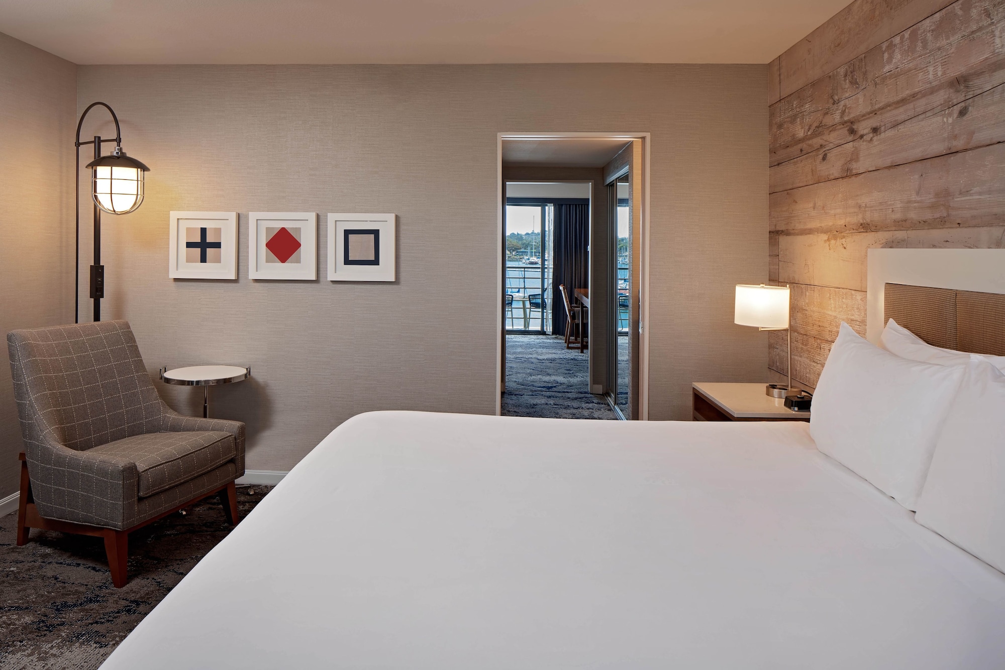 Marina, Suite, King Bed, Sofa
