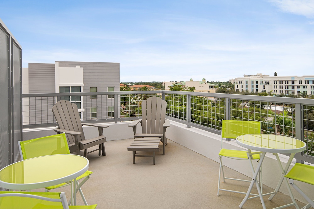 Aloft Delray Beach 46/59