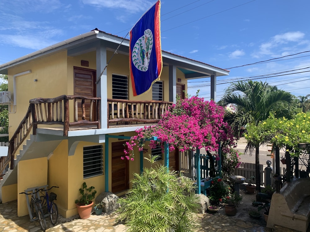 All Seasons Guest House 2/50