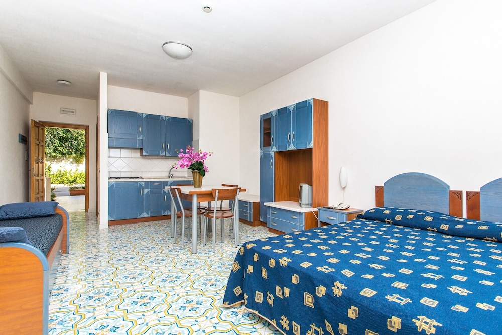 Club Residence la Castellana 15/50