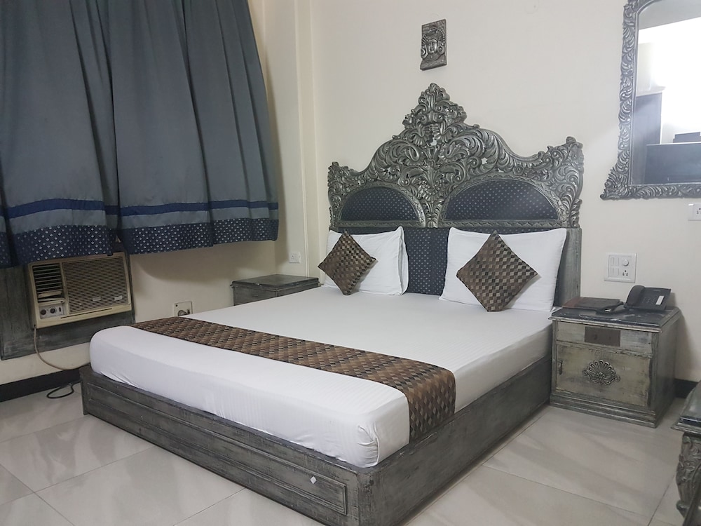 Sunstar Residency 22/62